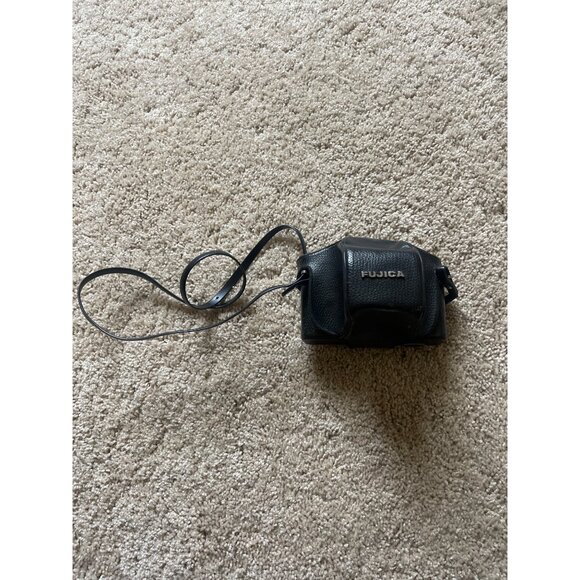 Vintage Fujica ST705 Camera with Leather Camera Case *For Parts or Reparing* Unt - Picture 2 of 7